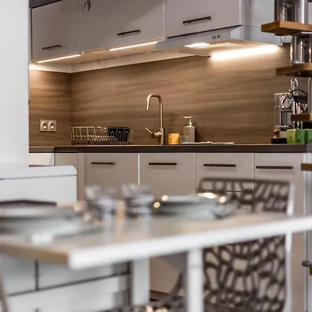 L'historique Ail Apartman